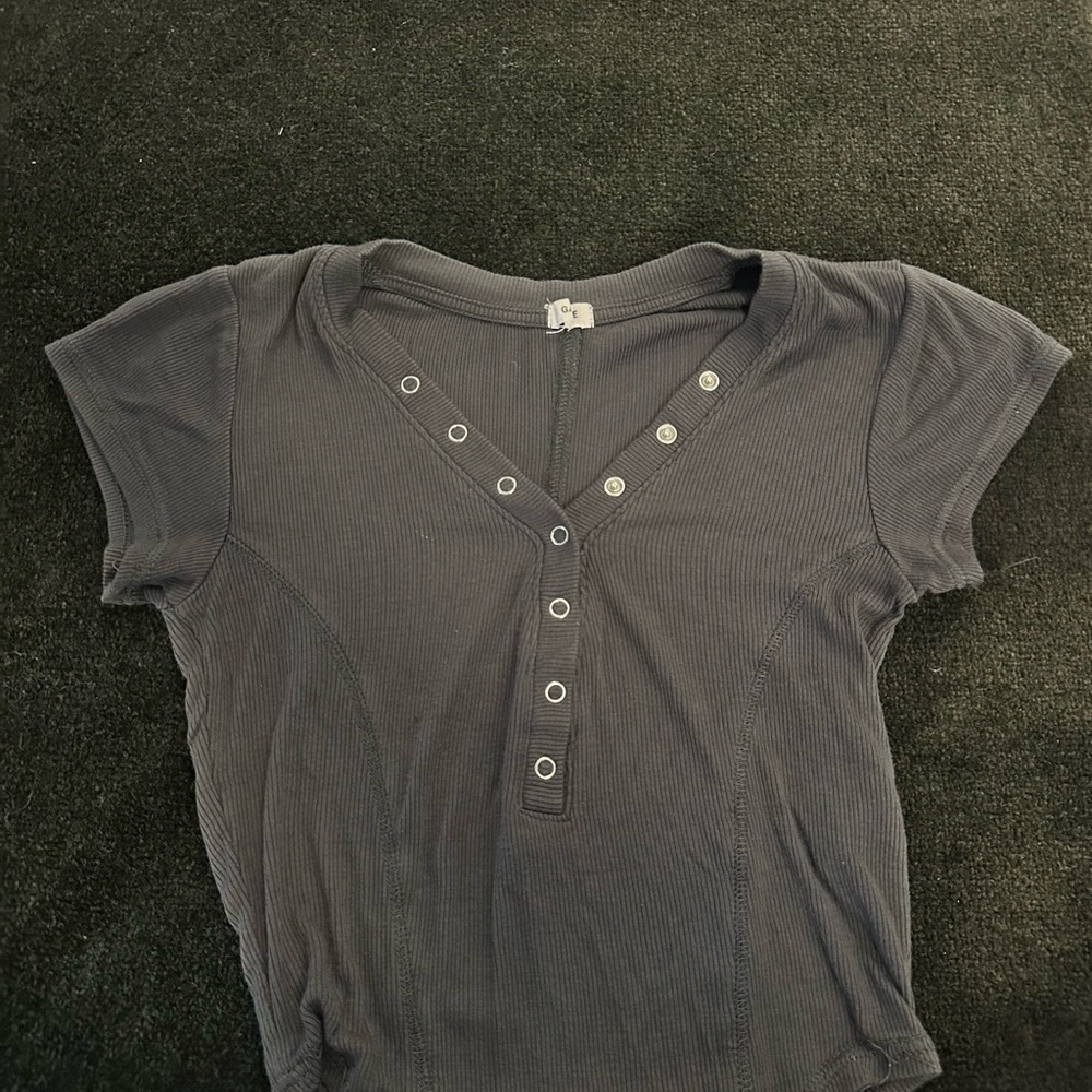 Garage Ribbed Snap-Front Short Sleeve Top in Charcoal gray